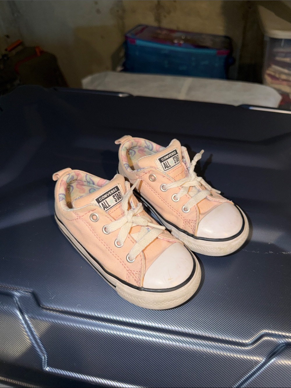 Converse Kids Peach Low-Top Canvas Sneakers